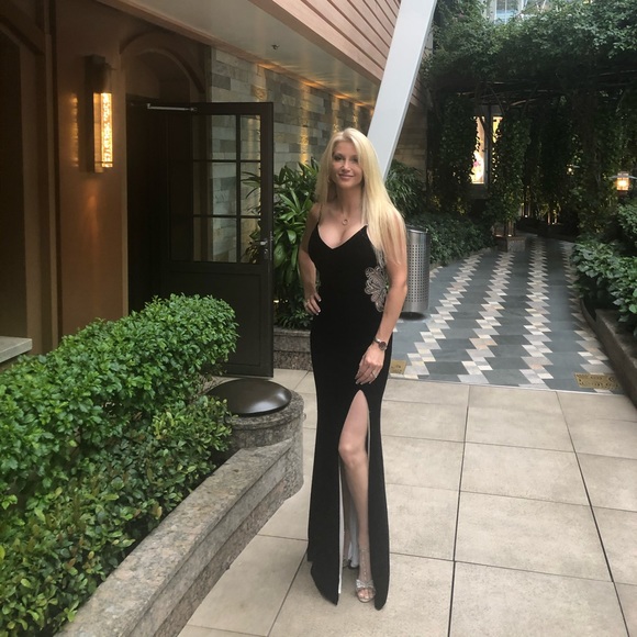 Meet your Posher, Christina - Picture 1 of 1